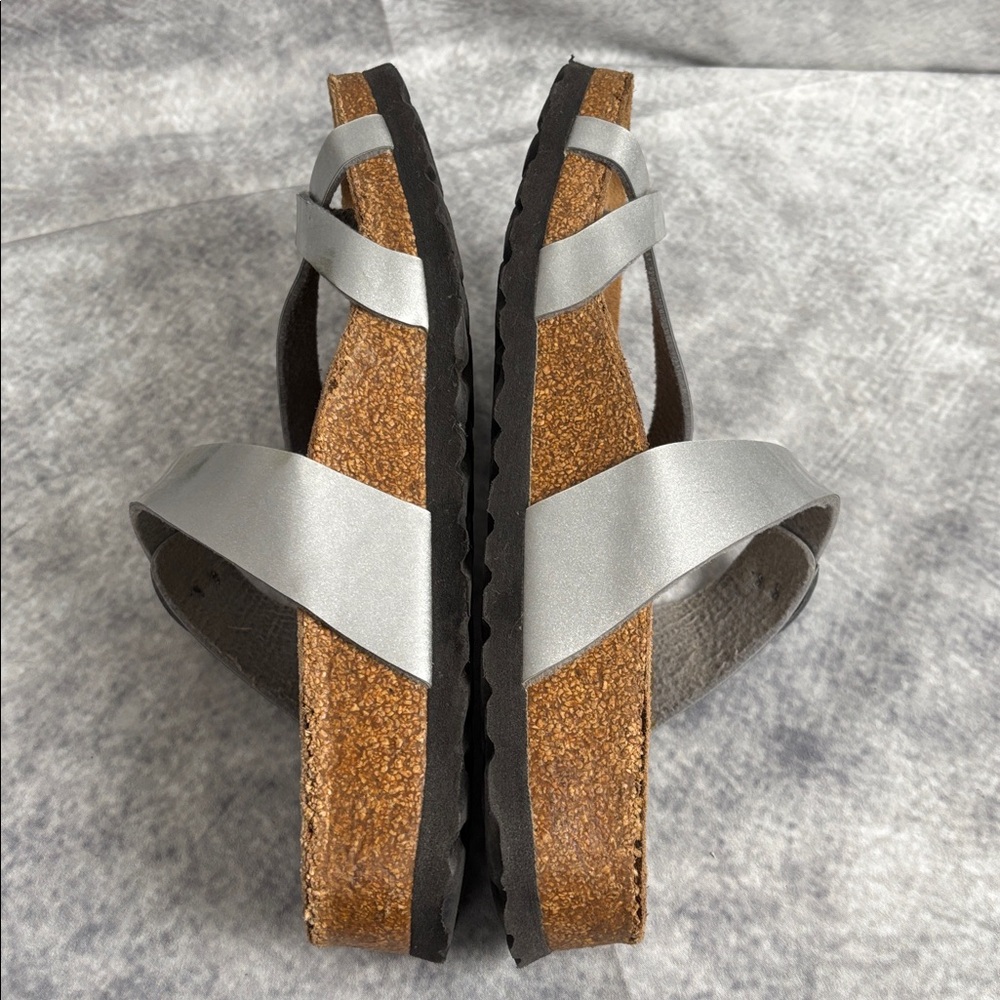 Betula By Birkenstock Mayari Soft Footbed One Toe Sandal Silver Women's Size 7 - Picture 8 of 12